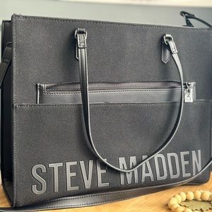 NWT Black Steve Madden